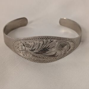 Alpaca Mexico Floral Etched Silver Cuff Bracelet